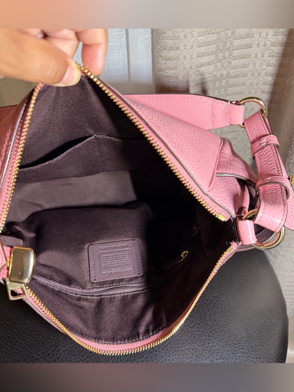 COACH Pink Pebbled Leather Shoulder Bag with Gold Hardware LIKE NEW - Picture 4 of 9